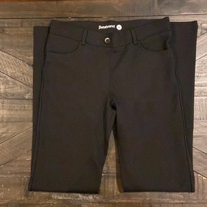 Betabrand 4 Pocket DPYP Straight Leg Black
